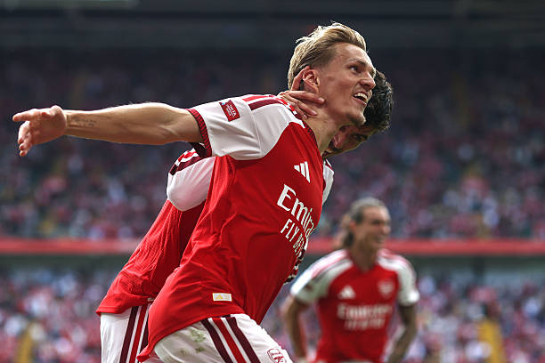 Tin bóng đá - Odegaard sung sức có giống bản hợp đồng mới của Arsenal?
