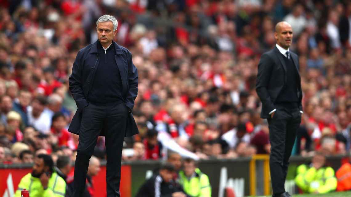 Pep Guardiola vắng mặt trong loạt phim t&agrave;i liệu Mourinho. Ảnh: Getty.