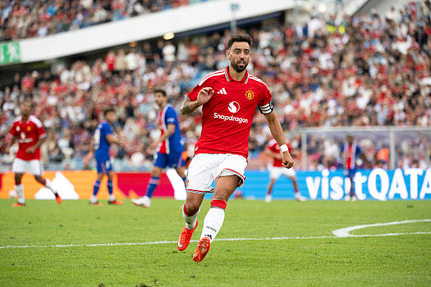 Saha nêu rõ vấn đề của Man Utd với Bruno Fernandes