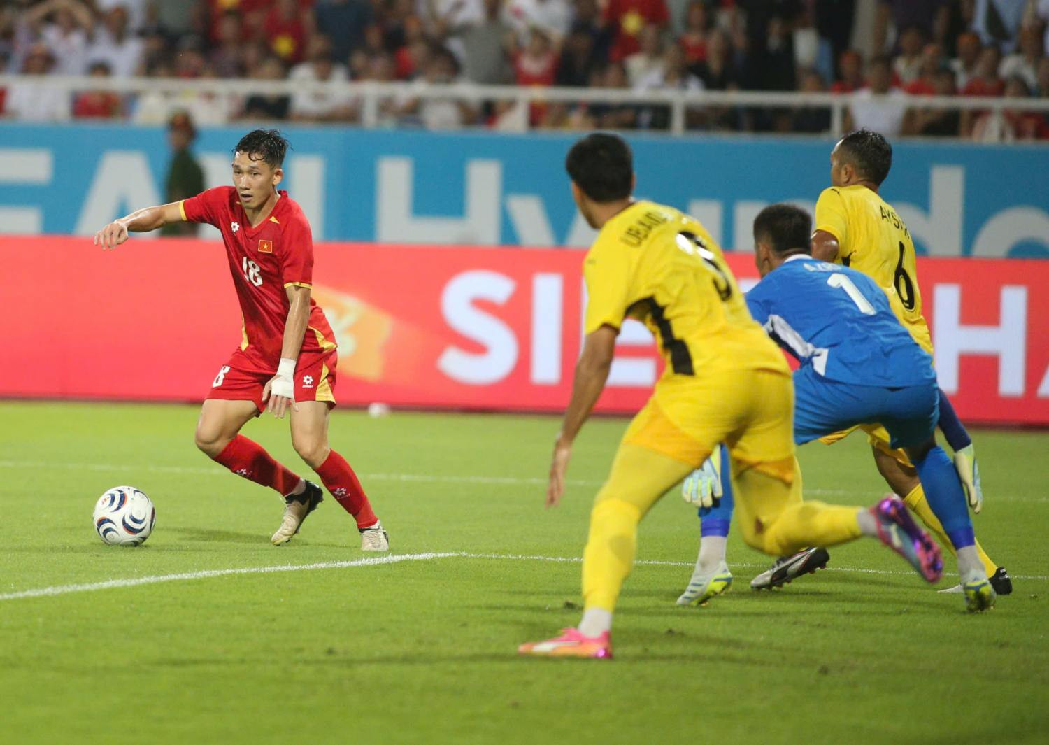 Tuyển Việt Nam vào chung kết ASEAN Cup 2026: Xuân Son đỉnh nhất