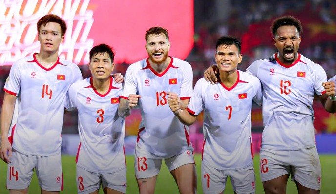 Tuyển Việt Nam đang được đ&aacute;nh gi&aacute; cao hơn Malaysia. Ảnh: VFF.