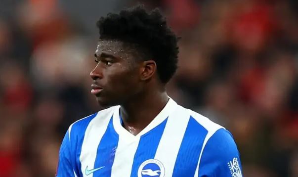Máy quét Baleba định hình tuyến giữa mới của Man Utd