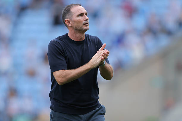 Coventry của Frank Lampard kh&oacute; l&ograve;ng g&acirc;y ra vấn đề cho Arsenal. Ảnh: Getty Images