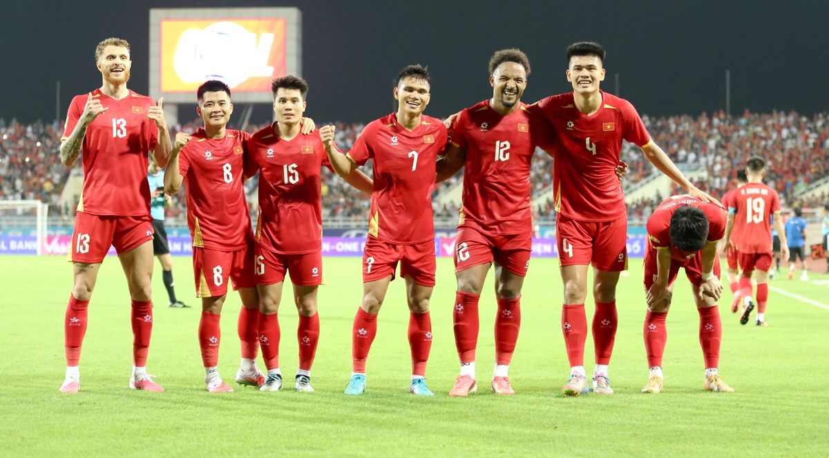 CĐV Thái Lan lo ngại sức mạnh của tuyển Việt Nam