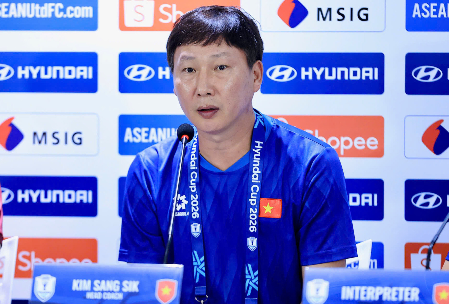 HLV Kim Sang Sik: Tuyển Việt Nam đấu Thái Lan với niềm kiêu hãnh