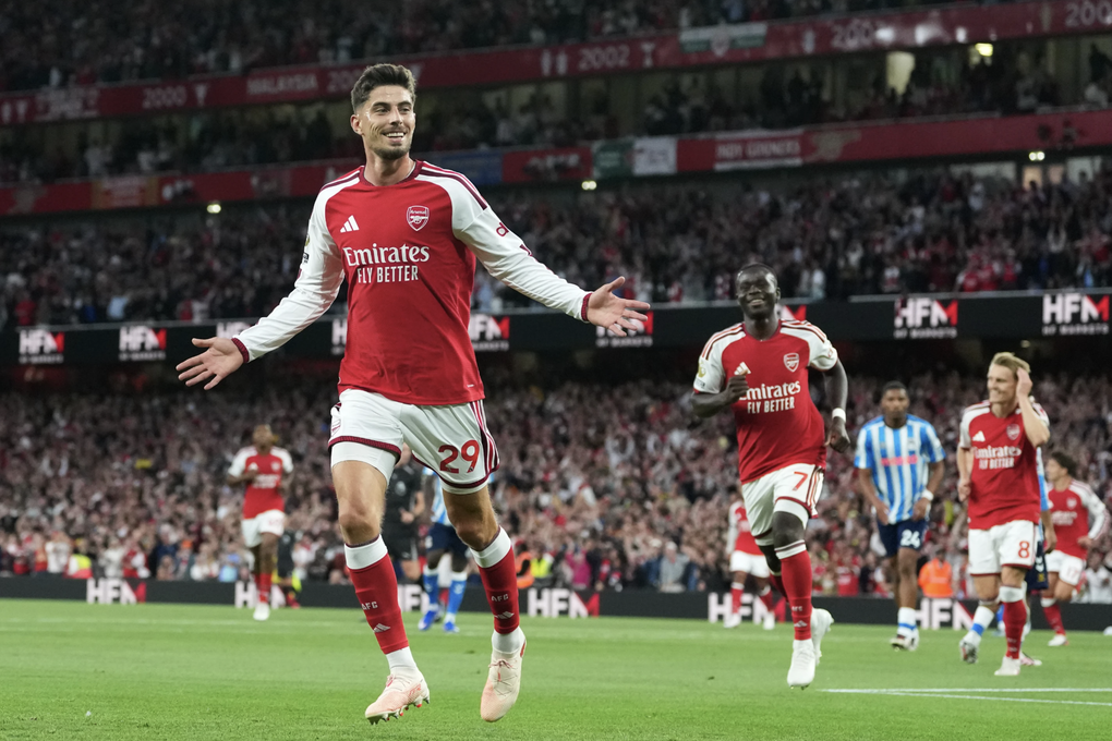 Arsenal thắng đậm trận khai màn Ngoại hạng Anh