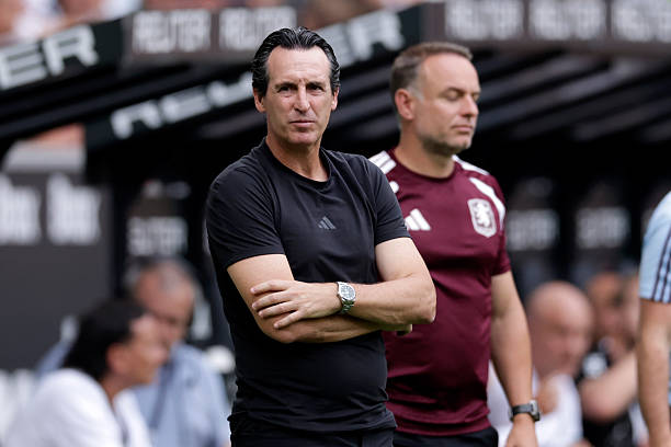 HLV Unai Emery đang trong giai đoạn t&aacute;i thiết lực lượng của Aston Villa. Ảnh: Getty Images.