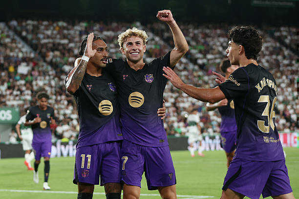Barca vùi dập Elche trong ngày Raphinha và Fermin lập cú đúp