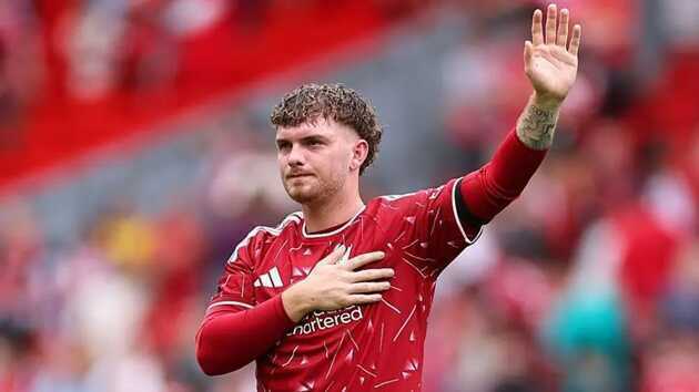 Elliott đối mặt tương lai mờ mịt khi bị loại khỏi đội hình Liverpool