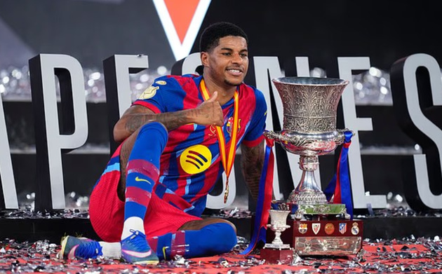 Báo TBN mê mẩn Gordon, bỏ quên Rashford
