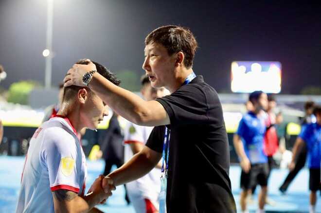 HLV Anthony Hudson liệu có thành nạn nhân thứ 14 của ông Kim?