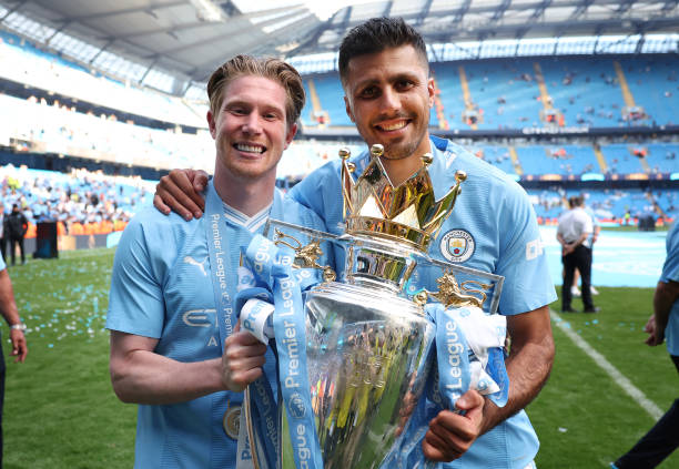 Manchester City sẽ t&aacute;i ngộ Rodri v&agrave; Kevin De Bruyne. Ảnh: Alex Livesey - Danehouse/Getty Images