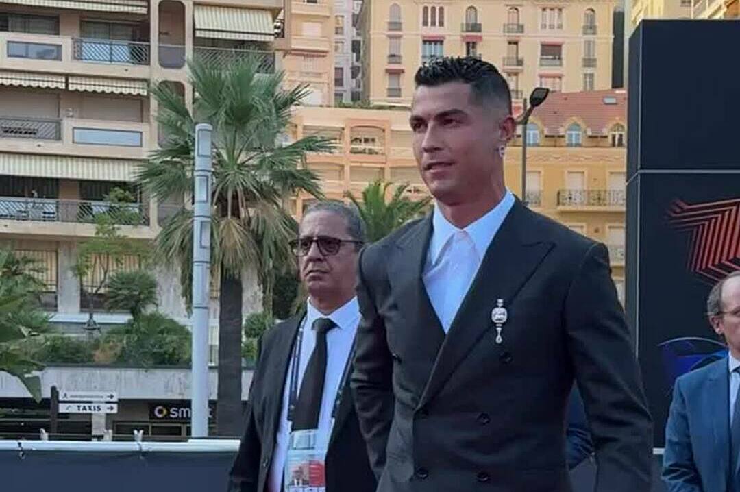 Ronaldo bị kéo vào tin giả về lễ bốc thăm Champions League