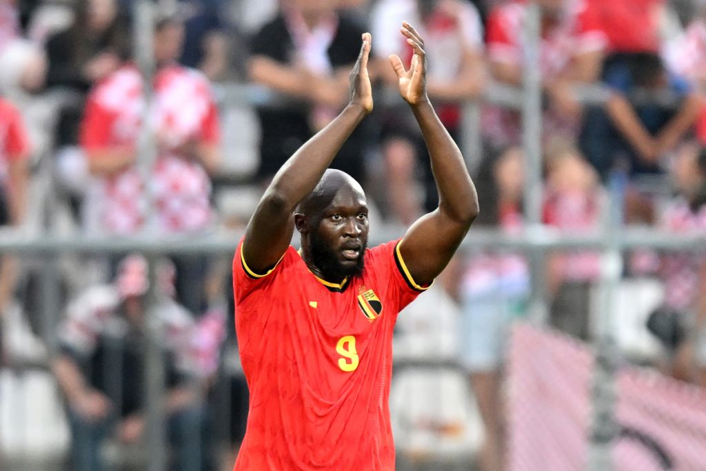 Lukaku kh&oacute; c&oacute; thể ở lại ch&acirc;u &Acirc;u. Ảnh: Getty.