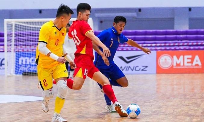 Bị dẫn 0-3, futsal Việt Nam lội ngược dòng hòa Thái Lan 3-3