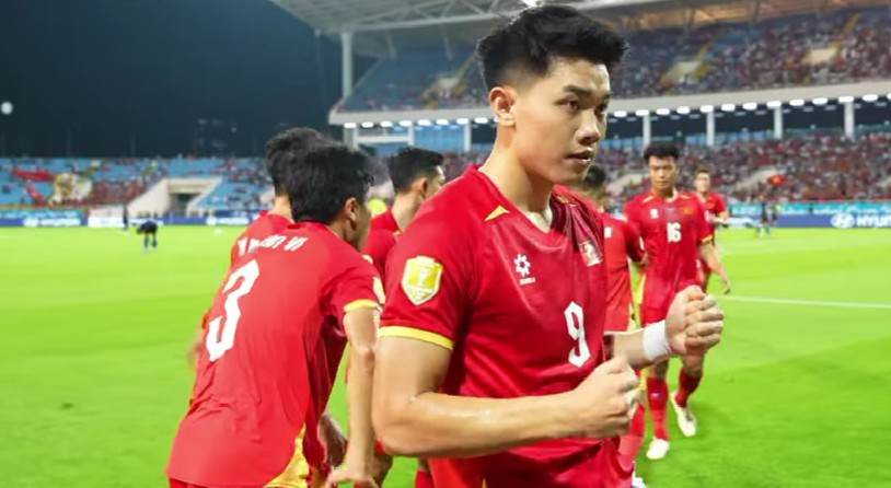 Đình Bắc lập cú đúp, Việt Nam đi tiếp vào bán kết ASEAN Cup 2026
