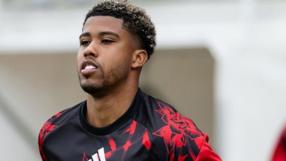 Andrey Santos hạnh phúc khi được khoác áo Man Utd