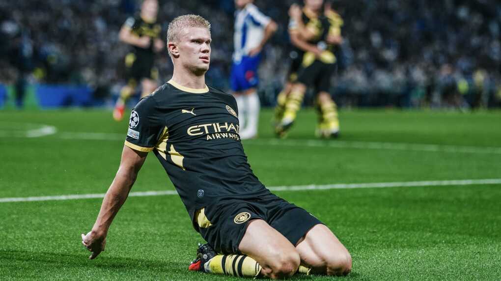 Carragher: `Tôi không thể ngừng hình dung chuyện Haaland ghi 1.000 bàn`