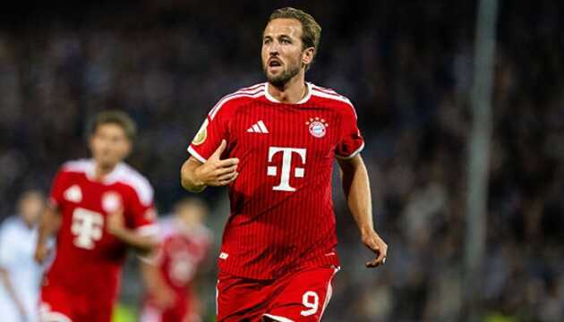 Harry Kane áp sát thành tích Champions League của Lewandowski