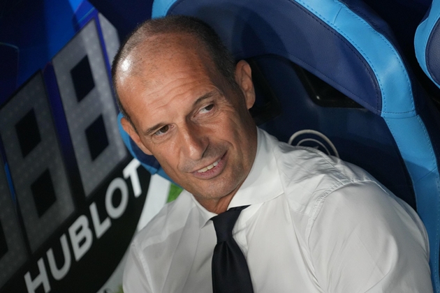 Max Allegri cần sớm đưa Napoli trở lại đường đua. Ảnh: EPA/CESARE ABBATE