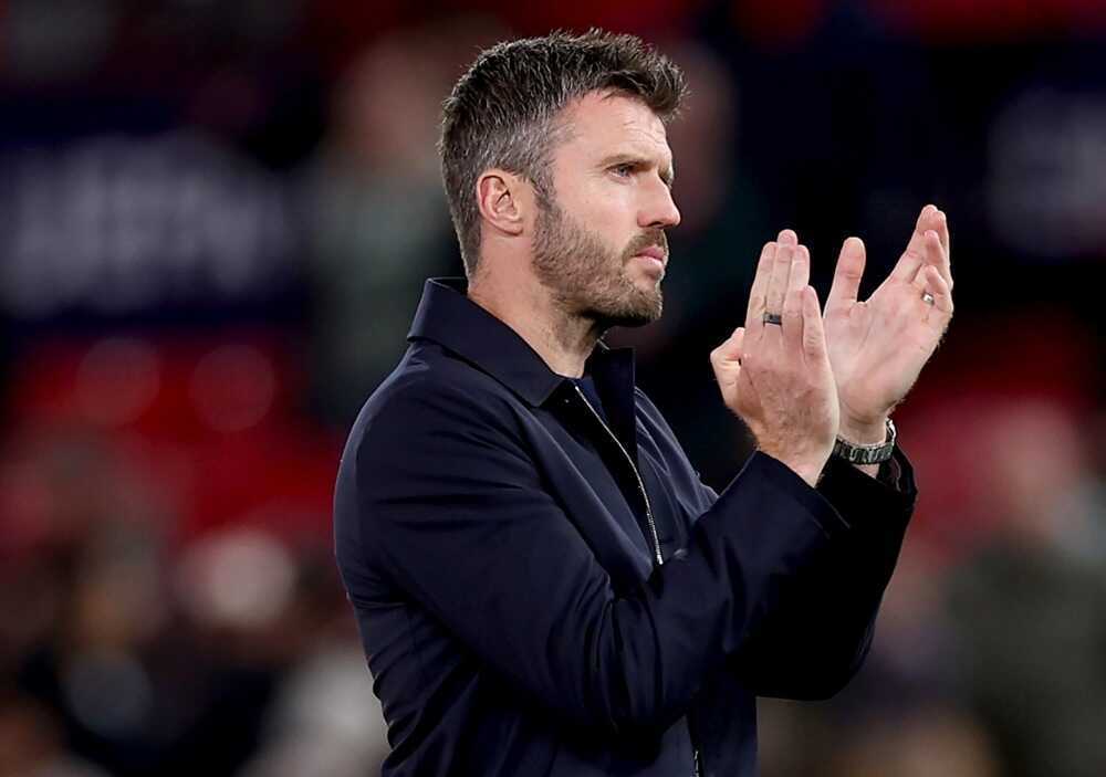 Carrick kêu gọi sự ủng hộ từ CĐV Man Utd