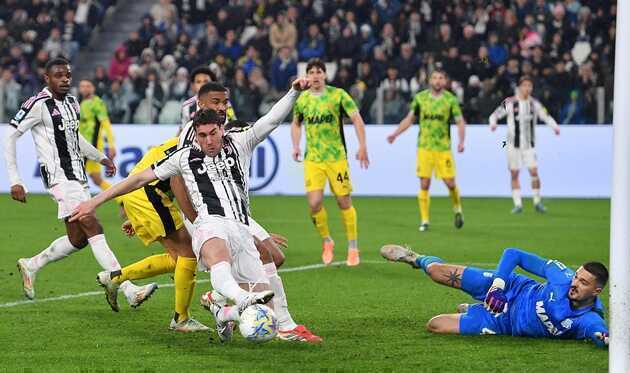 Soi trận Sassuolo vs Juve: Nỗi lo hàng công của Spalletti