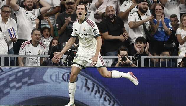 Carreras cảm ơn Mbappe sau chiến thắng của Real Madrid