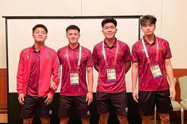 Lý Đức nhận băng thủ quân U23 Việt Nam dự ASIAD 20