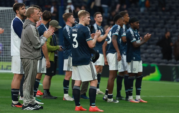 Newcastle được đ&aacute;nh gi&aacute; cao hơn Leeds United. (Ảnh: EPA Images)