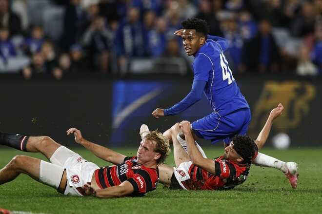 Robert Huth tin Estevao có thể tỏa sáng trên hàng công chật chội của Chelsea
