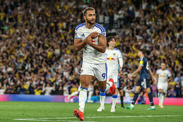  Dominic Calvert-Lewin nổi bật trong chiến thắng của Leeds. Ảnh của Alfie Cosgrove/News Images/NurPhoto via Getty Images.