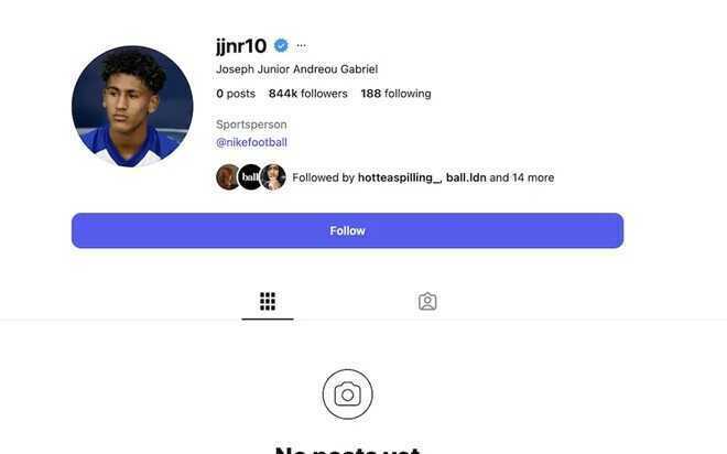 Gabriel kh&ocirc;ng c&ograve;n để th&ocirc;ng tin về MU. Ảnh: Instagram/@jjnr10.