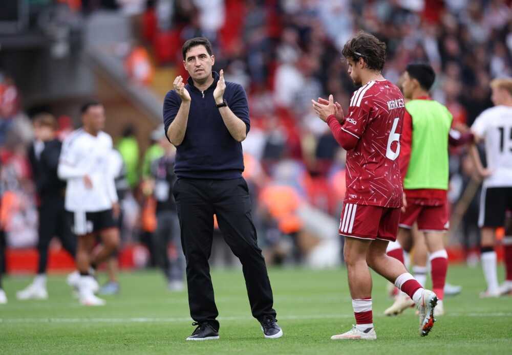 Paul Merson chê bai hai bom tấn của Liverpool
