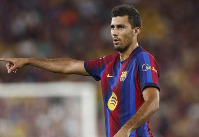 Rodri tiết lộ cuộc gọi riêng với Mourinho khi từ chối Real