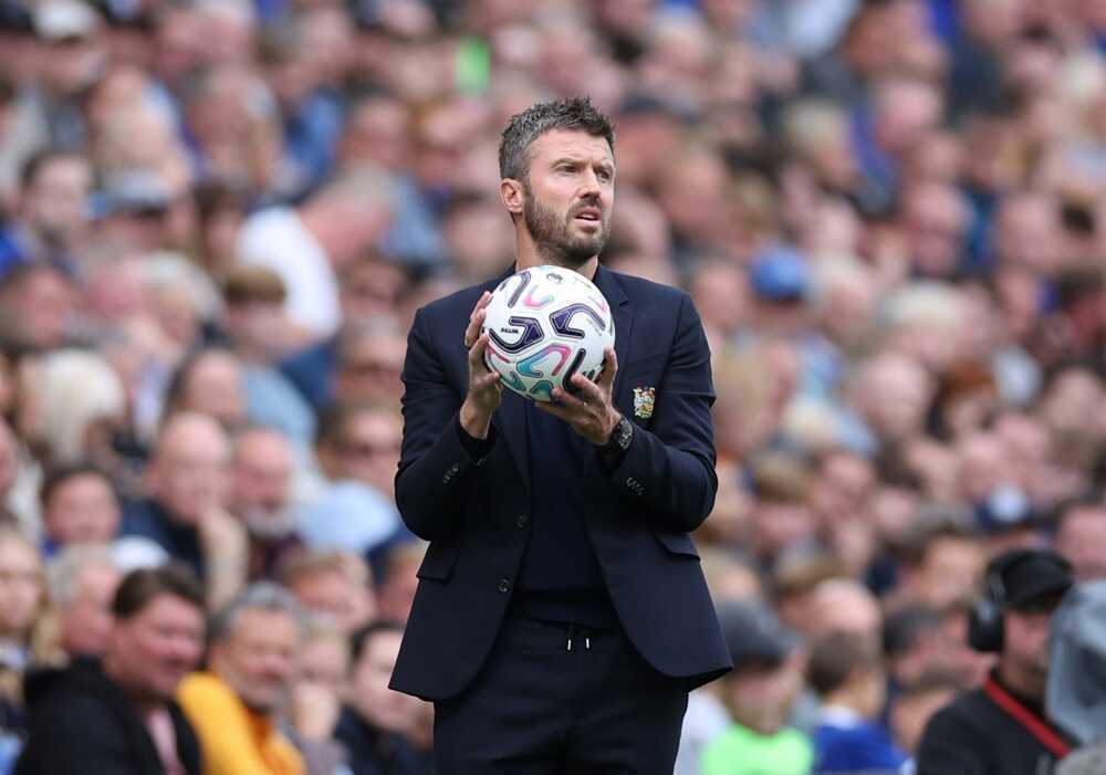 Gullit dự đoán Man Utd trắng tay dưới thời Carrick