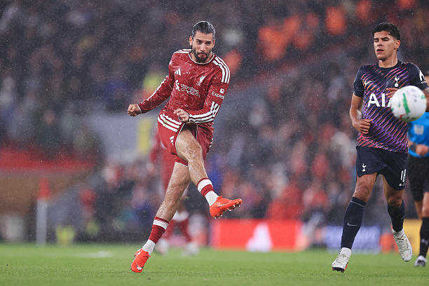 Liverpool quật ngã Tottenham bằng đẳng cấp vượt trên mọi con số
