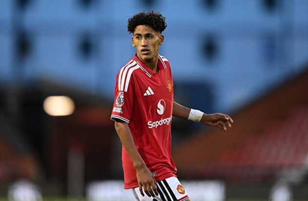 Lý do thần đồng 15 tuổi kiên quyết rời Man Utd