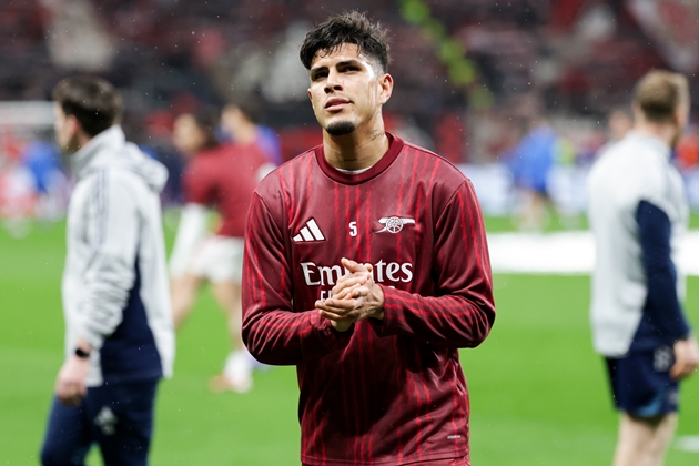 Piero Hincapie chấn thương, hàng thủ Arsenal thêm báo động