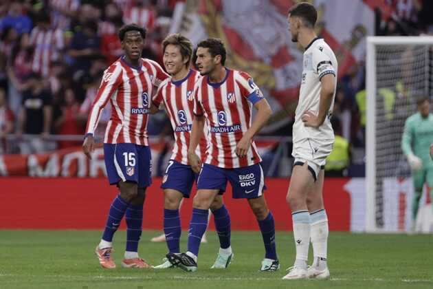 David chói sáng, Atletico hạ Osasuna 4-0