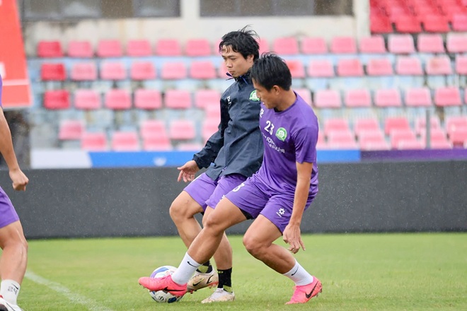 C&ocirc;ng Phượng l&agrave; ng&ocirc;i sao đ&aacute;ng ch&uacute; &yacute; nhất của đội chủ nh&agrave;. Ảnh: Đồng Nai FC.