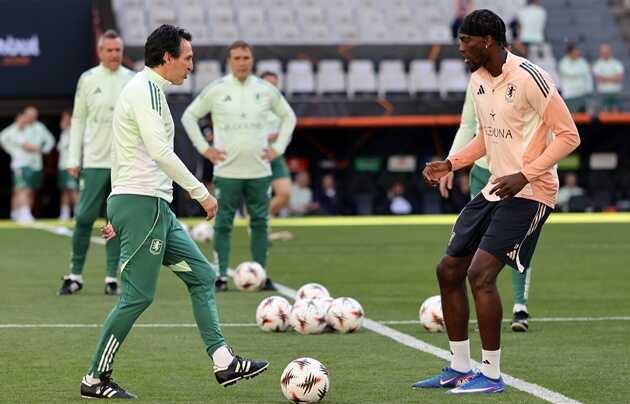 Abraham vừa ghi b&agrave;n tại Carabao Cup. (Ảnh: EPA Images)