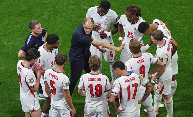 Tuchel và sự mâu thuẫn trong lối chơi tuyển Anh