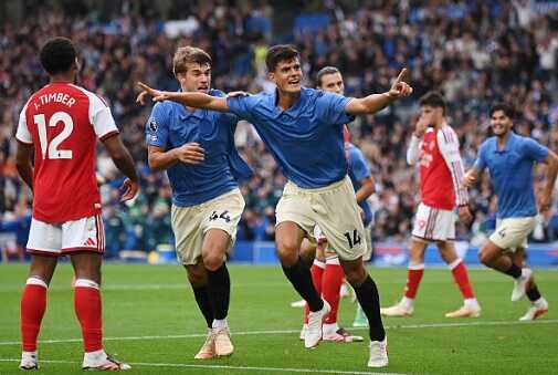 Địa chấn tại Amex, Brighton cho Arsenal ``phơi áo`` 3-0