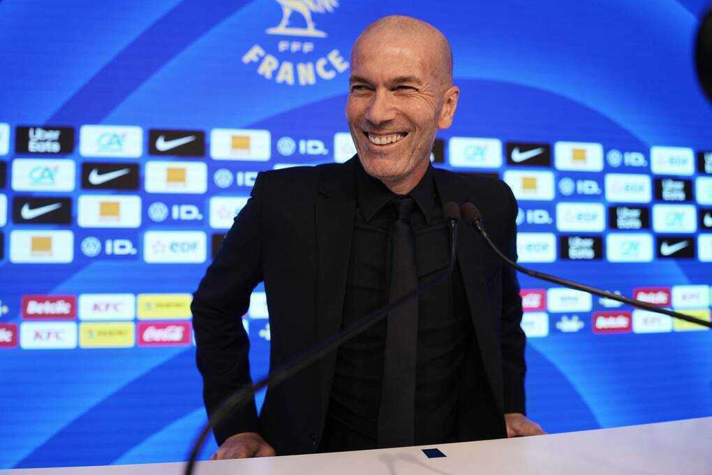 Zidane khôi phục vị trí sở trường cho Mbappe