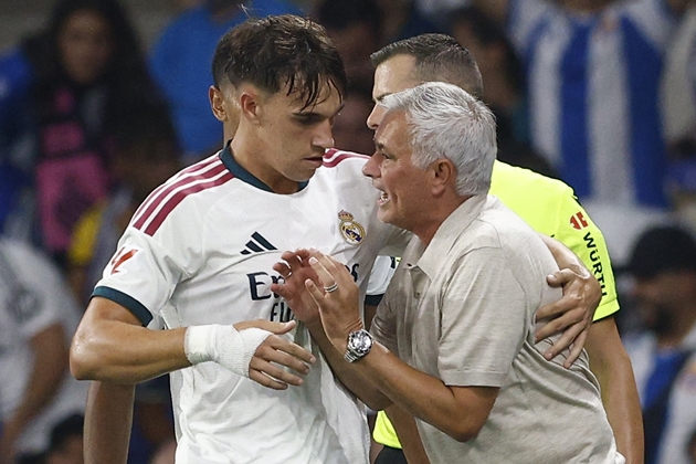 Carlos Espi mang đến giải pháp đích thực cho Real Madrid