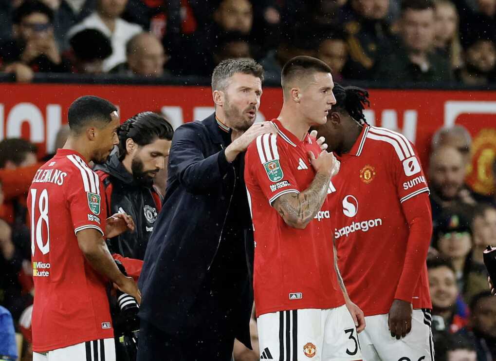 Carrick: `Mất việc không nằm trong suy nghĩ của tôi`