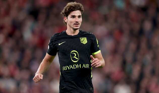 Laporta tố Atletico bán Alvarez cho bất kỳ ai trừ Barca