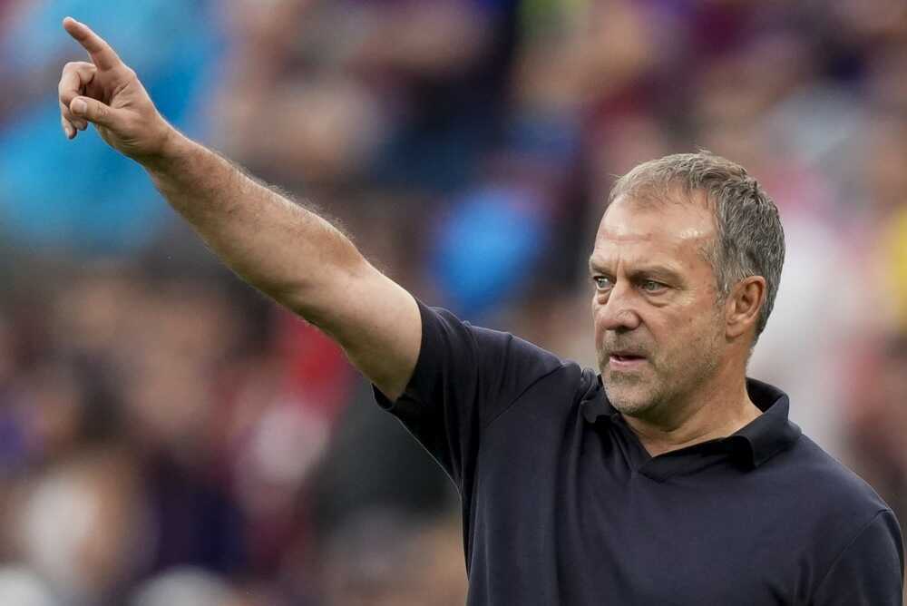 Lời cảnh tỉnh của Flick giúp Barca ngược dòng hạ Sevilla