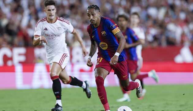 Raphinha ghi 12 bàn sau 7 trận để vượt kỷ lục của Messi