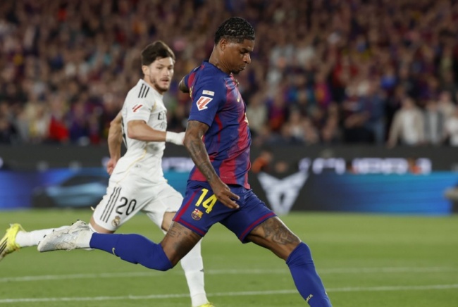 Yamal chia sẻ về màn lột xác của Rashford tại Barcelona